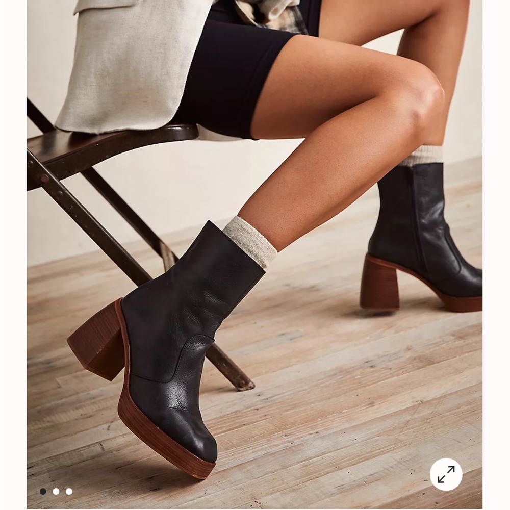 Free People Ruby Platform in Washed Black size 38.